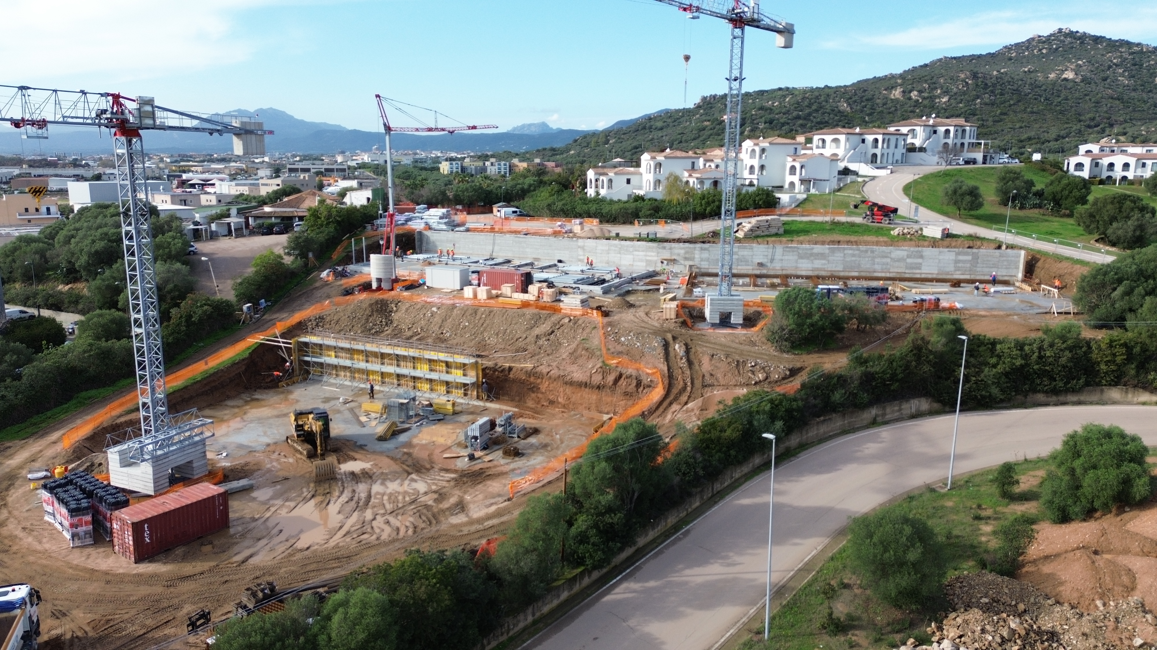 Cantiere Y-UNO di Olbia visto dall'alto